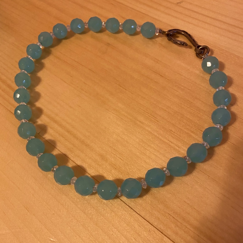 Women’s necklace